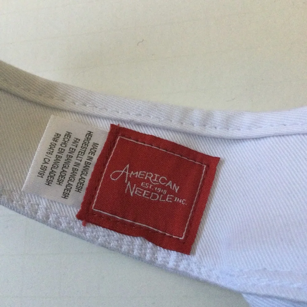 AMERICAN NEEDLE LA VISOR WHITE OS ADJUSTABLE NWT